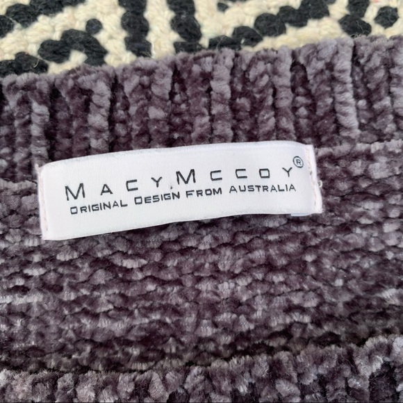 Macy McCoy Grey Stripe Knit Sweater size O/S (fits M) - Picture 4 of 7